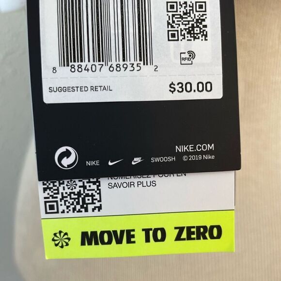 NWT Nike Swoosh Plus Size Sports Bra - Picture 5 of 5